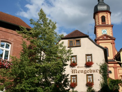 Фото: Zur Mengeburg - Wirtshaus an der Kirche